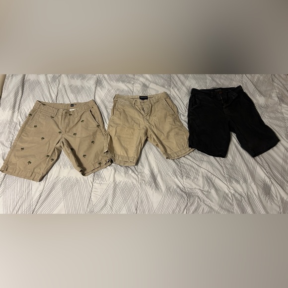 Men’s/Boy’s Shorts Perfect Condition - Picture 1 of 7